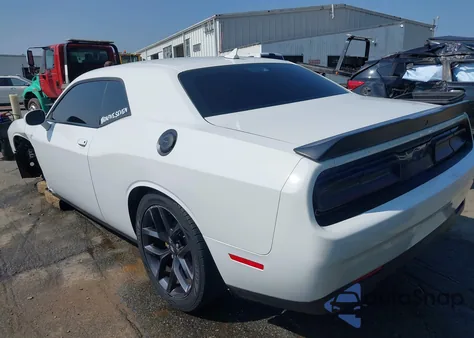2021 Dodge Challenger R/T из США, поврежденный, VIN 2C3CDZBT4MH590612